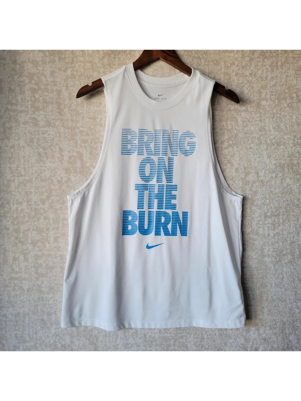 Nike Bring On The Burn Muscle Tank Large Mens White Dri-Fit Small Stain